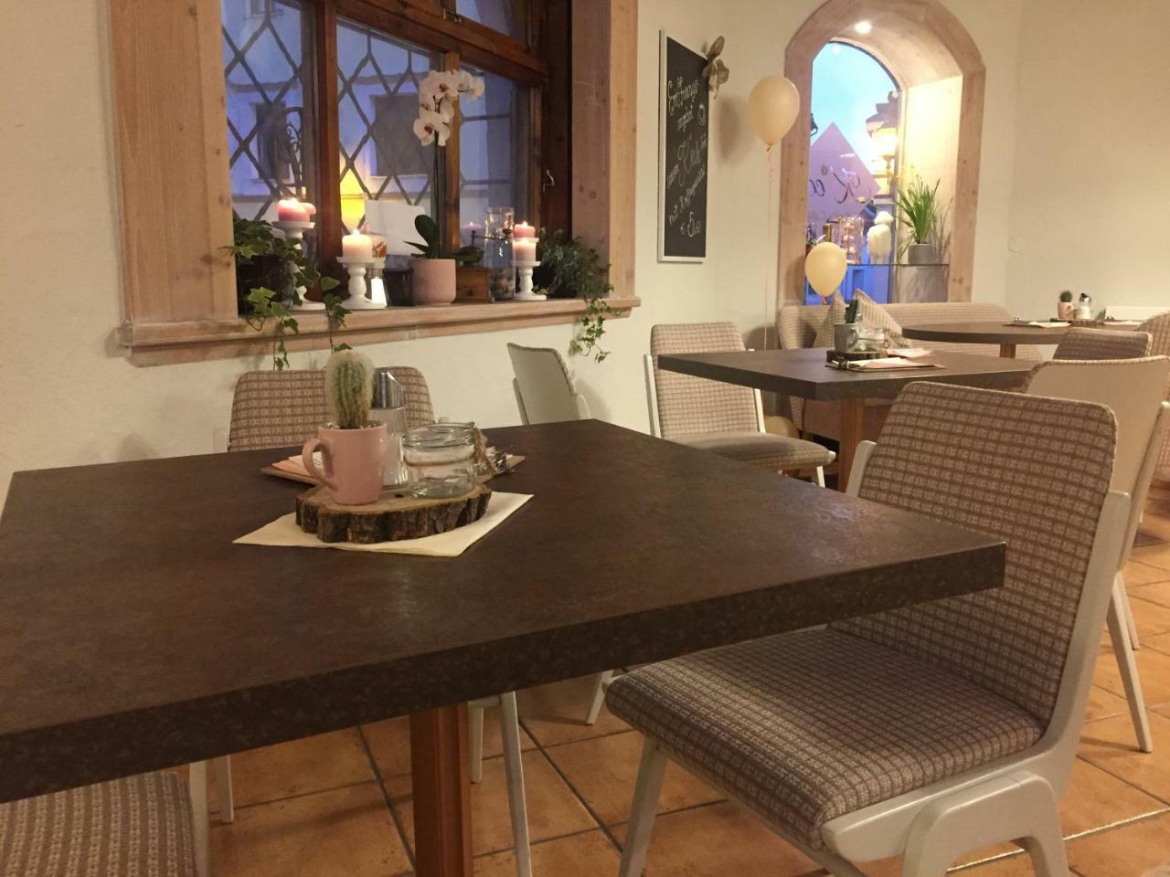 Hotel Zur Post Gumpoldskirchen Esterno foto